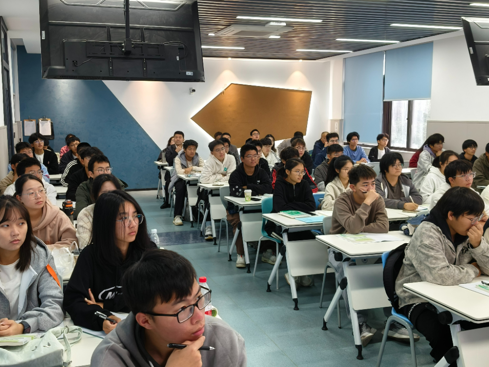 洪晓楠教指委报告会20241125 (2).jpg